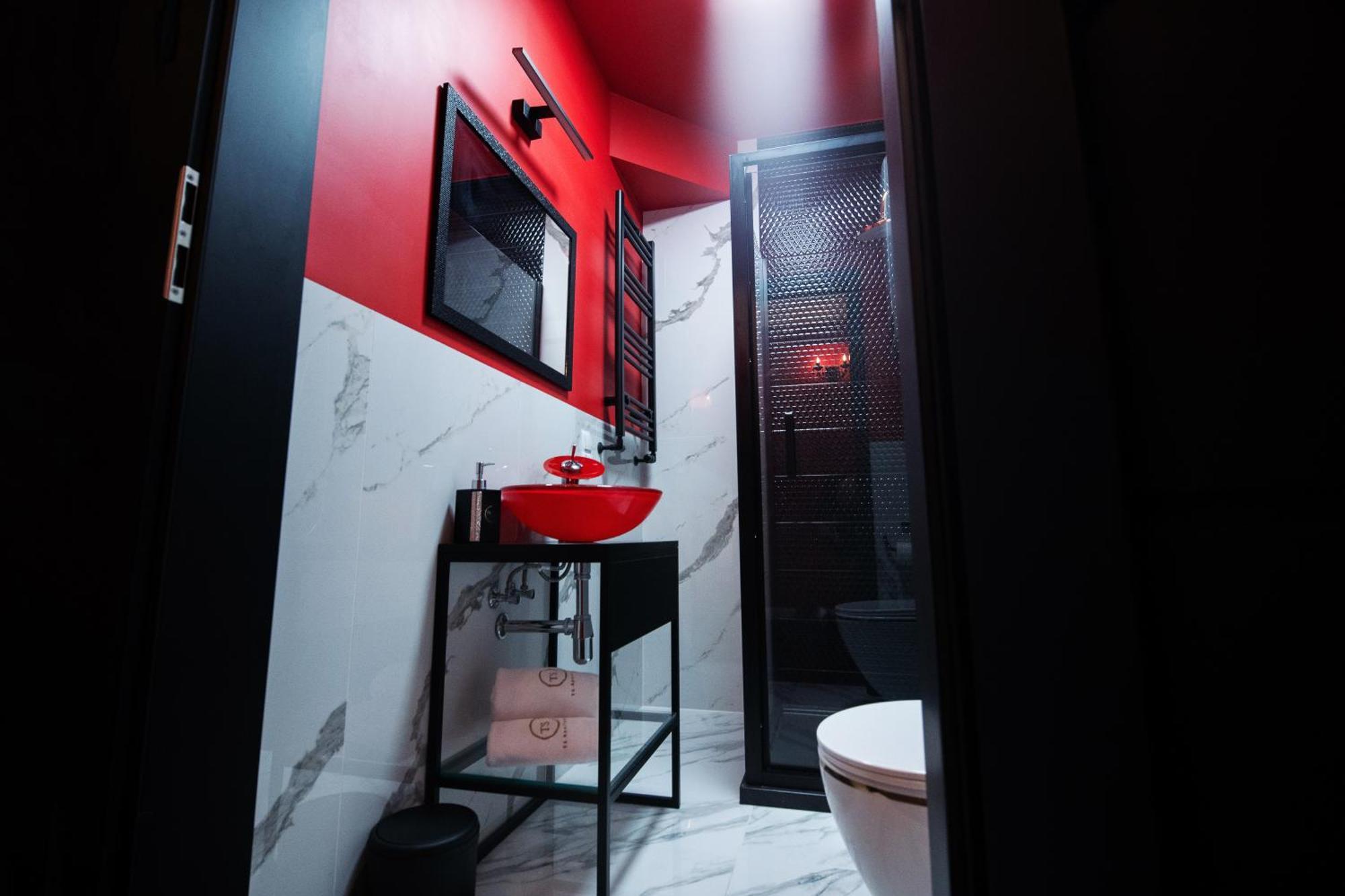 Red Palace Apartament Bdsm Бидгошч Екстериор снимка