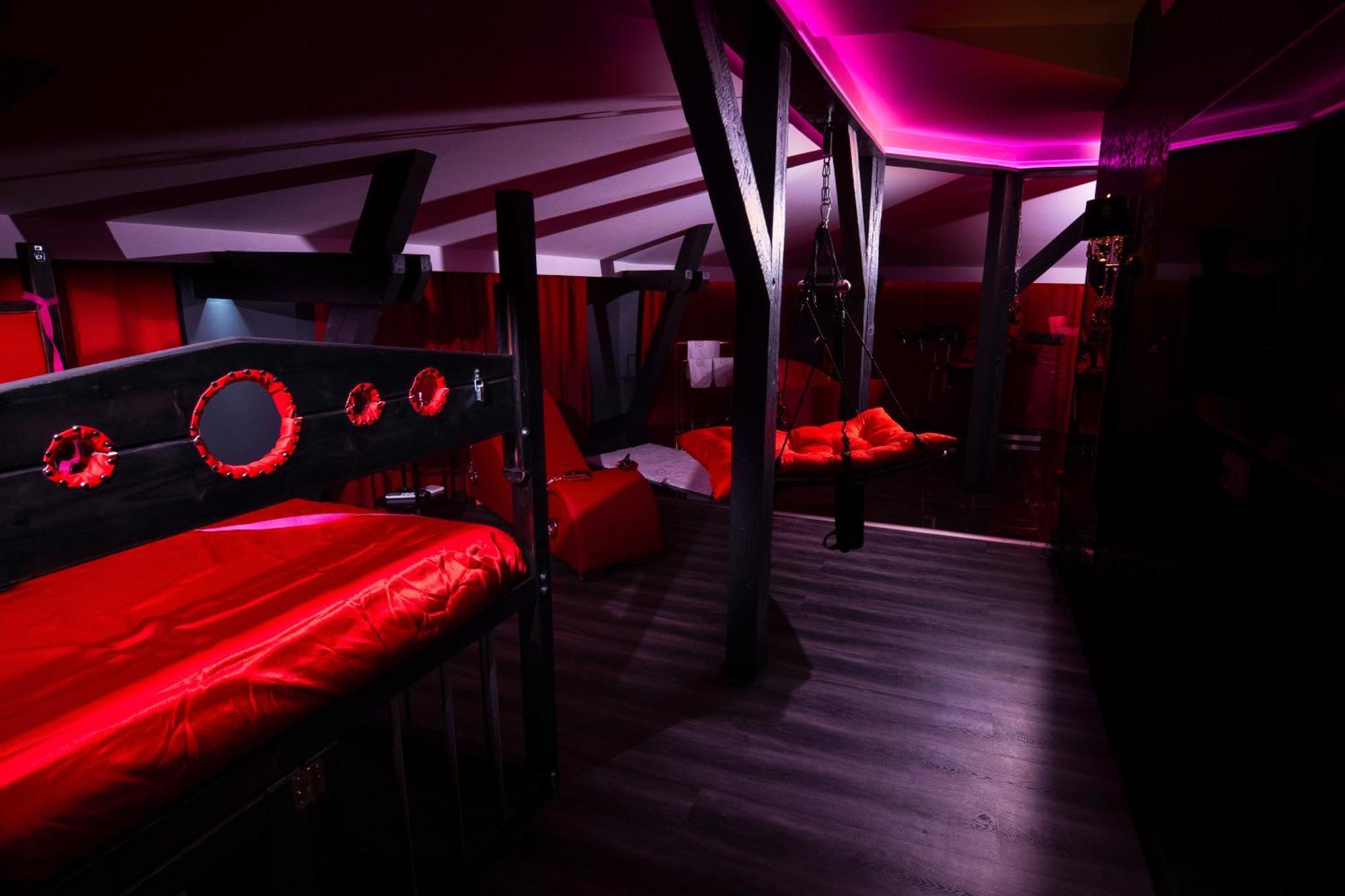 Red Palace Apartament Bdsm Бидгошч Екстериор снимка